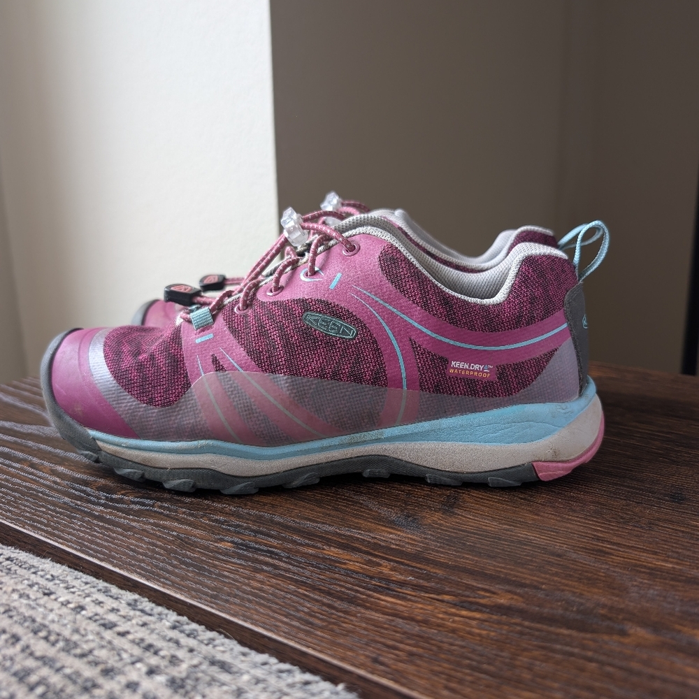 Keen Terradora Pink Purple Waterproof Low Hiking Outdoor Shoes